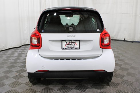Used 2016 smart fortwo pure image 25