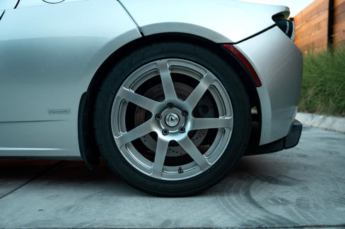 Used 2008 Tesla Roadster image 22