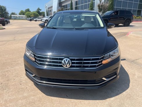 Used 2018 Volkswagen Passat 2.0T SE image 9