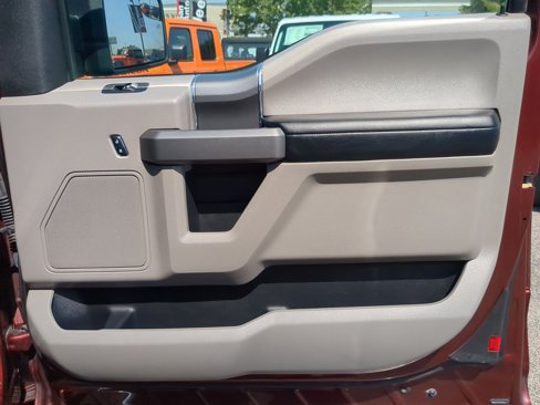 Used 2016 Ford F150 XLT w/ Equipment Group 301A Mid image 29
