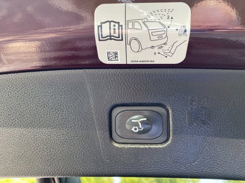 Used 2020 Ford Edge Titanium w/ Canadian Touring Package image 18