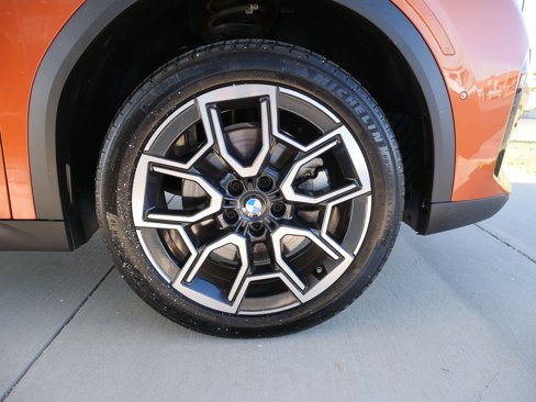 Used 2024 BMW X2 xDrive28i w/ Premium Package image 9