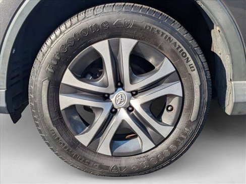 Used 2018 Toyota RAV4 LE image 22