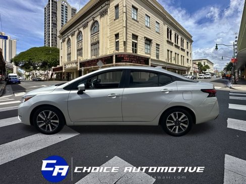 Used 2023 Nissan Versa SV image 3