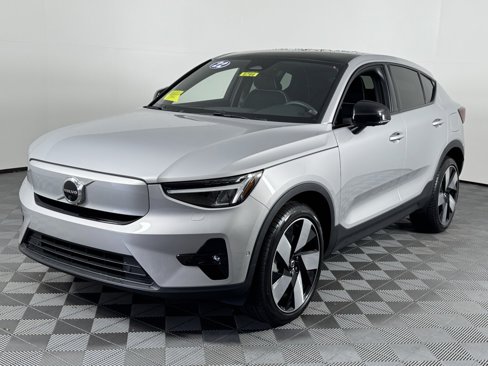 Certified 2023 Volvo C40 P8 Recharge Ultimate image 12