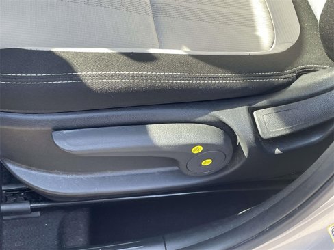 Certified 2023 Hyundai Venue SEL image 16