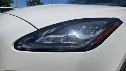 Used 2018 Jaguar E-PACE SE image 11