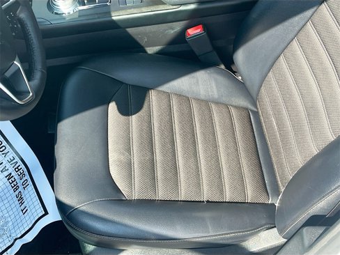 Used 2018 Ford Fusion SE w/ Equipment Group 601A image 19