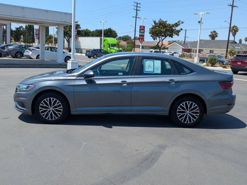 Used 2021 Volkswagen Jetta R-Line image 12