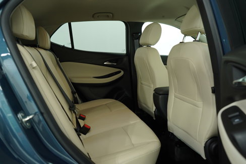 Used 2024 Buick Encore GX Sport Touring image 12