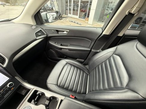 Used 2023 Ford Edge SEL image 19
