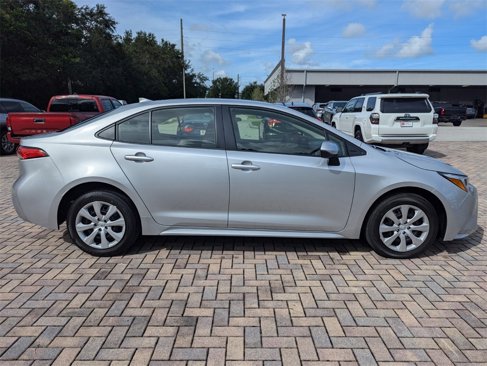 Used 2025 Toyota Corolla LE image 12