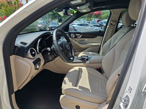 Used 2018 Mercedes-Benz GLC 300 4MATIC image 20