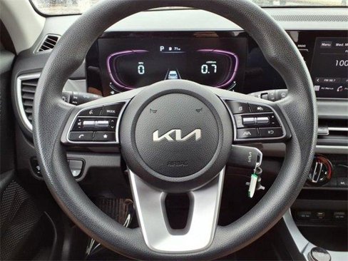 Used 2024 Kia Seltos LX image 14