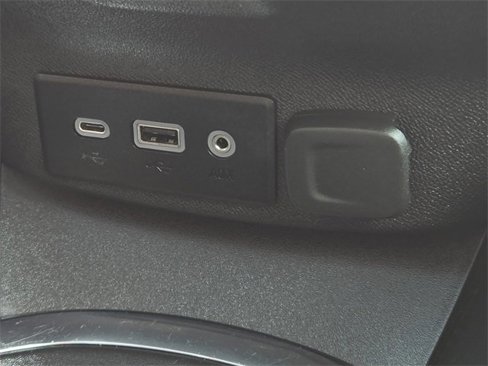 Used 2023 Chevrolet Malibu LT image 28