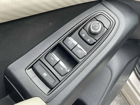 Used 2020 Subaru Ascent Premium w/ Convenience Package image 8