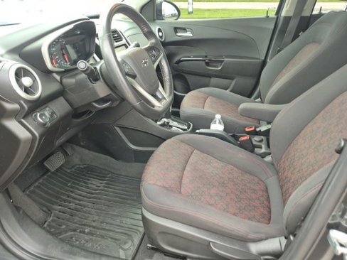 Used 2019 Chevrolet Sonic LT w/ RS Package image 30