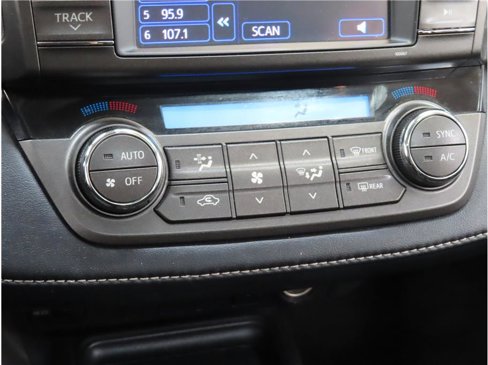 Used 2013 Toyota RAV4 XLE image 14