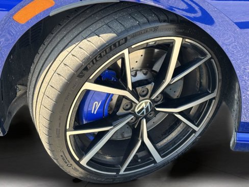 Used 2022 Volkswagen Golf R image 54