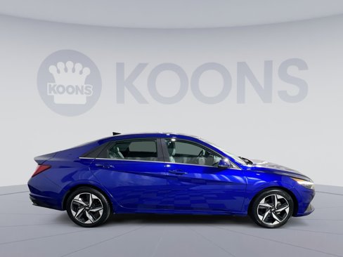 Used 2023 Hyundai Elantra Limited image 8