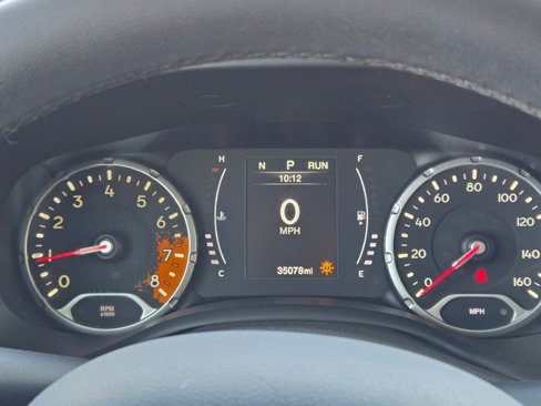 Used 2018 Jeep Renegade Latitude image 29