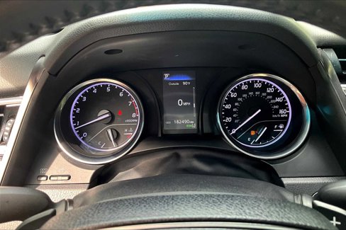 Used 2018 Toyota Camry SE w/ Convenience Package image 24