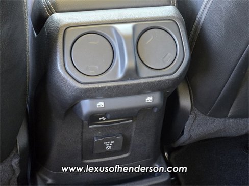 Used 2018 Jeep Wrangler Unlimited Sahara image 13