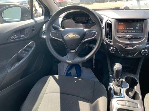 Used 2017 Chevrolet Cruze LT image 32