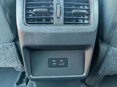 Used 2023 Nissan Rogue SV image 17