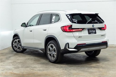 Certified 2025 BMW X1 xDrive28i w/ Convenience Package image 12