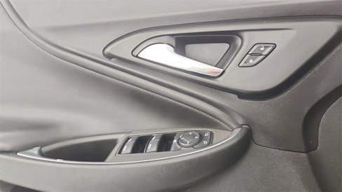 Used 2019 Chevrolet Malibu LT w/ Leather Package image 15