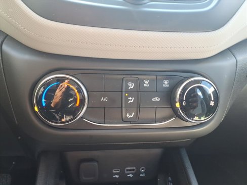 Used 2021 Chevrolet TrailBlazer LS image 15