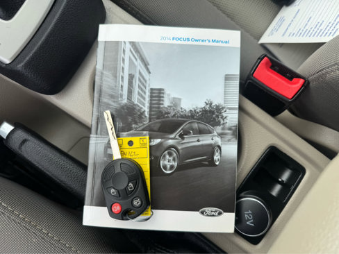 Used 2014 Ford Focus SE image 25