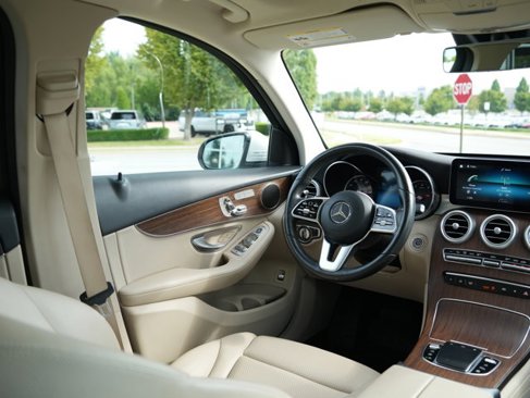 Certified 2022 Mercedes-Benz GLC 300 4MATIC w/ Premium Package Lite image 20