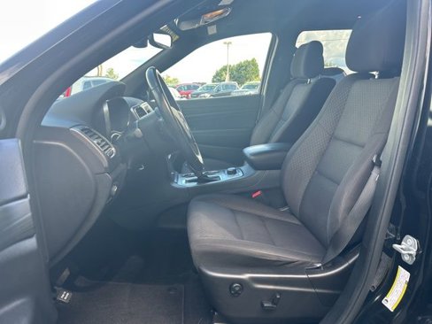 Used 2020 Jeep Grand Cherokee Laredo image 15