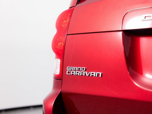 Used 2016 Dodge Grand Caravan American Value Package image 9