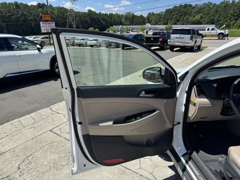 Used 2018 Hyundai Tucson Limited image 4