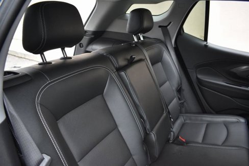 Used 2024 GMC Terrain SLT image 28