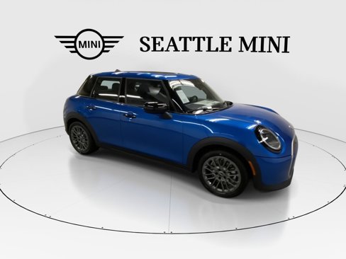 New 2025 MINI Cooper 4-Door Hardtop image 2