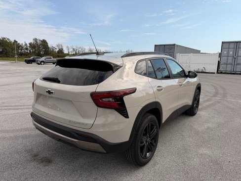 New 2026 Chevrolet Trax ACTIV image 3