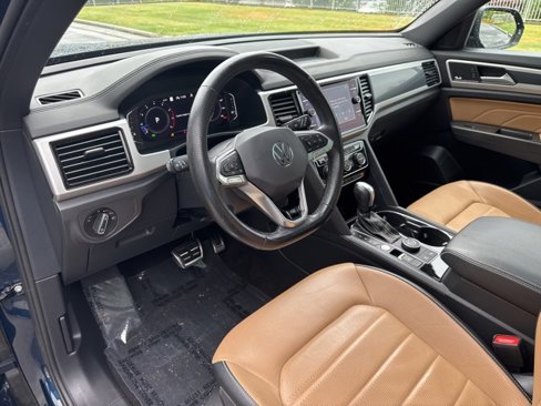 Used 2022 Volkswagen Atlas Cross Sport SEL Premium R-Line image 10