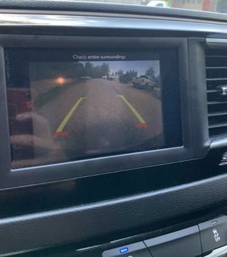 Used 2020 Chrysler Voyager L image 14