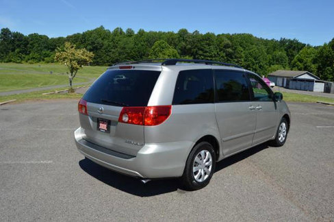 Used 2008 Toyota Sienna LE image 56