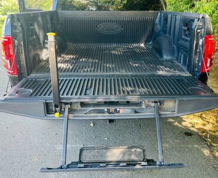 Used 2015 Ford F150 Platinum w/ Equipment Group 701A Luxury image 25