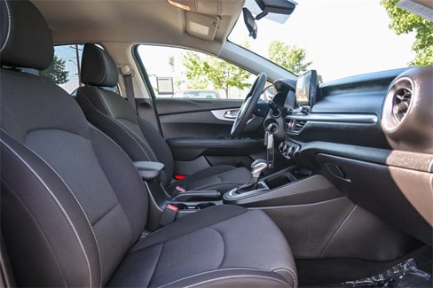 Used 2023 Kia Forte LXS w/ LXS Technology Package image 17