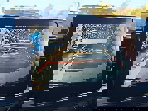 Certified 2021 Hyundai Venue SEL image 24