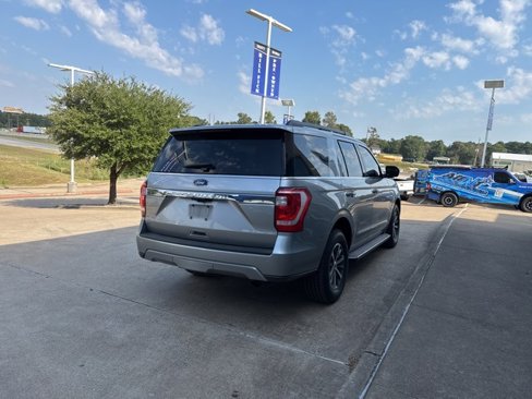 Used 2020 Ford Expedition XLT w/ Equipment Group 202A image 8