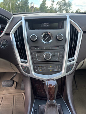 Used 2010 Cadillac SRX Luxury image 12
