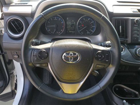 Used 2016 Toyota RAV4 Limited image 22