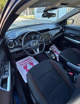 Used 2020 Nissan Kicks SR image 13